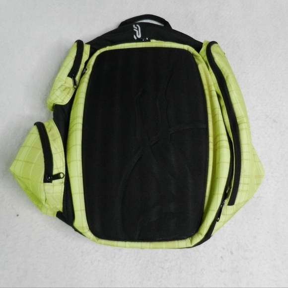 Spyder Groove Backpack Bag Green Plaid Hardcase Speaker Skiing - Picture 2 of 9